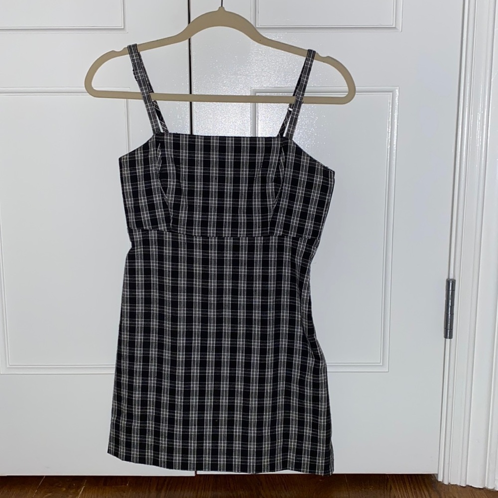 gingham dress